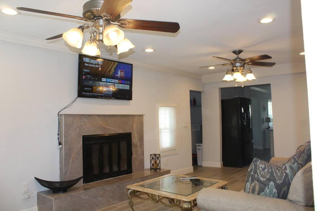 ☆the Oasis In Murray Hill☆ -sleeps 8- Wifi- Cozy Hébergement de vacances Jacksonville