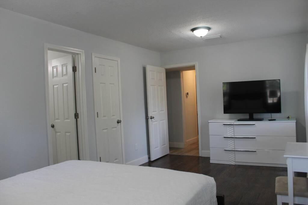 ☆the Oasis In Murray Hill☆ -sleeps 8- Wifi- Cozy Hébergement de vacances *