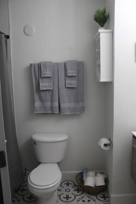 ☆the Oasis In Murray Hill☆ -sleeps 8- Wifi- Cozy Hébergement de vacances Jacksonville